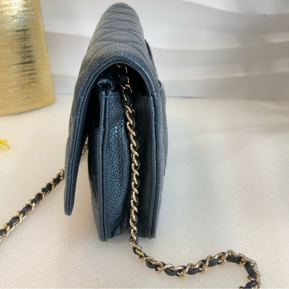 Chanel Metallic Blue Quilted Leather Chain Bag - Picture 6 of 14